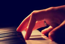 巴萨官方:卡萨多右膝韧带受伤,伊尼戈右膝内侧半月板发炎.